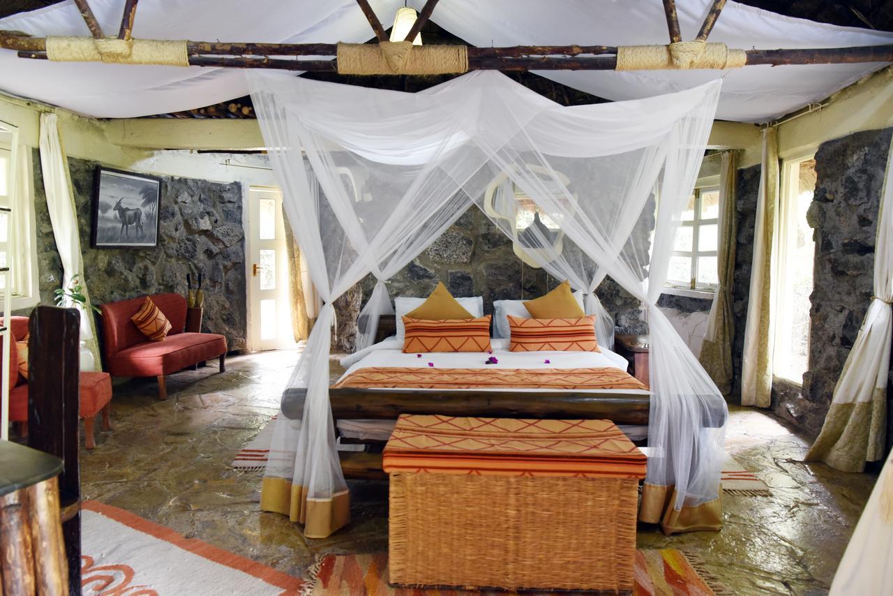 Mbweha Camp Lake Nakuru Elmenteita Exterior photo